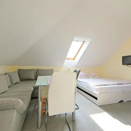 Lejlighed Elisabeta 02 By Interhome *